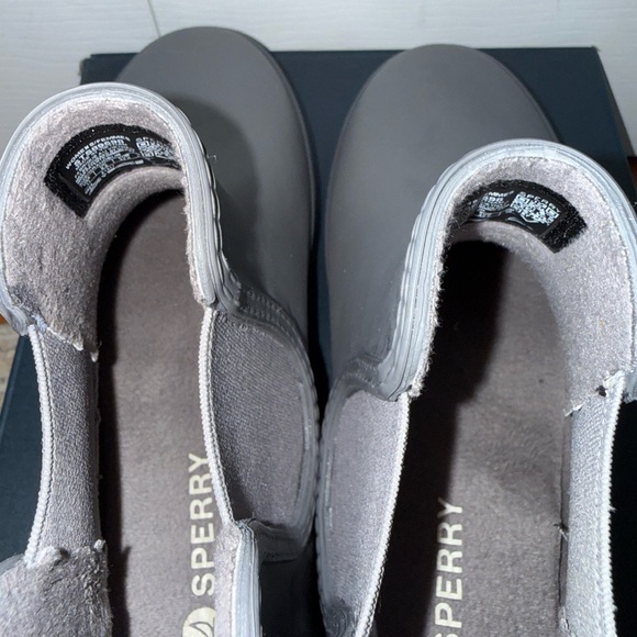 Sperry Women's Gray Winter & Rain Boots - Picture 2 of 4